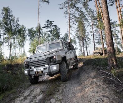 armored-car-gd07df8f31_640
